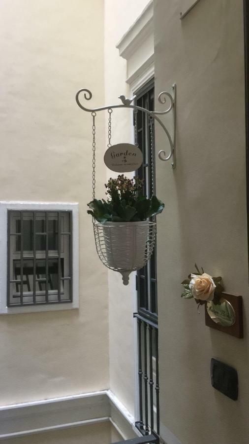 Maison Flores Bari Exterior photo